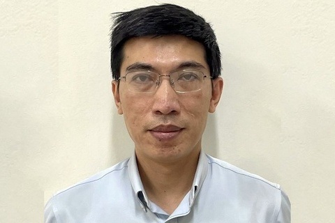 Cựu trợ lý Phó Thủ tướng nhận 10.000 USD cho mỗi chuyến bay giải cứu