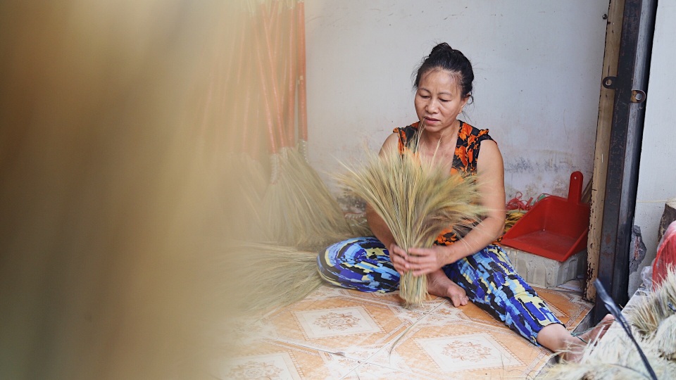 Nhộn nhịp xóm chổi đót ở Sài Gòn dịp cuối năm - 9 Nhộn nhịp xóm chổi đót ở Sài Gòn dịp cuối năm - 9