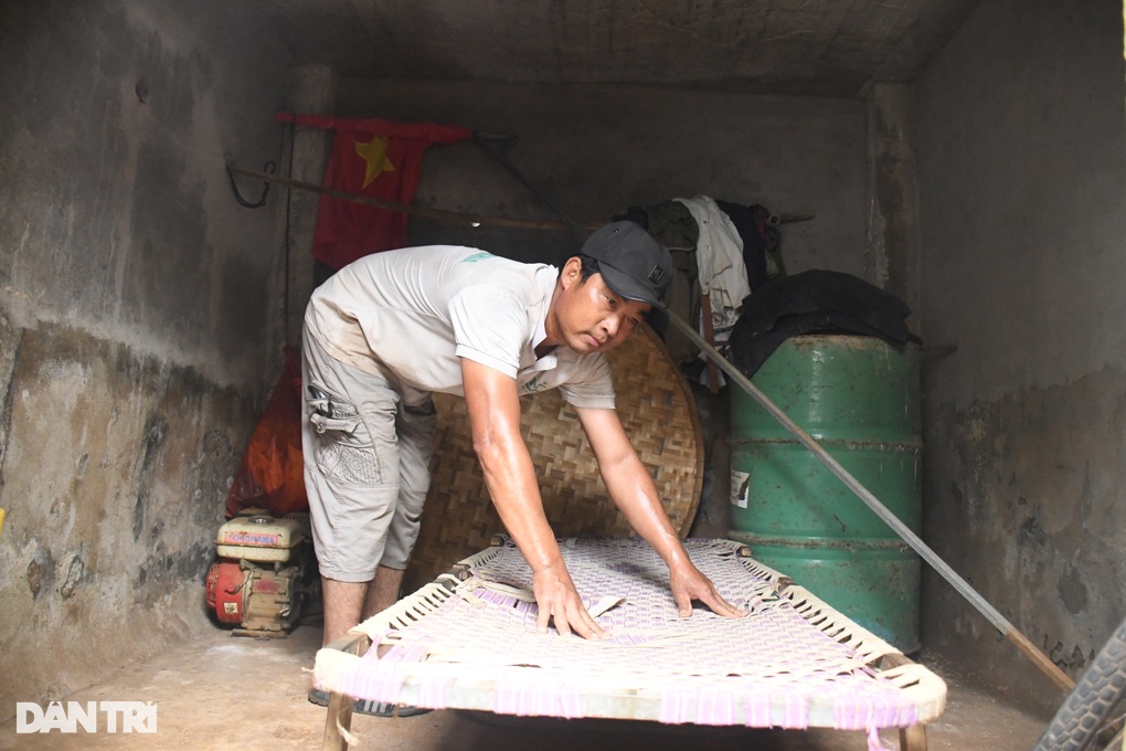 Cuộc sống mỗi lần rút xuống hầm trú bão của dân biển - 2 Cuộc sống mỗi lần rút xuống hầm trú bão của dân biển - 2