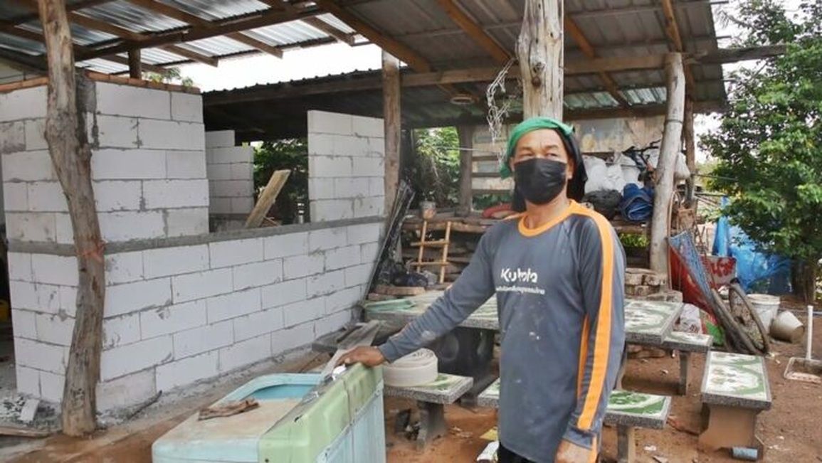 Bất ngờ cuộc sống của nam tài xế sau 5 năm trúng số độc đắc 12 tỷ đồng - 2 Bất ngờ cuộc sống của nam tài xế sau 5 năm trúng số độc đắc 12 tỷ đồng - 2