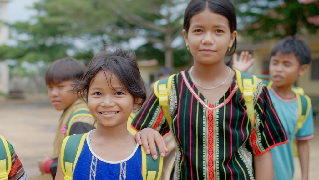 URC Việt Nam ra mắt MV kể hành trình mang ước mơ tới trường của trẻ em Bảo Lâm - 3 URC Việt Nam ra mắt MV kể hành trình mang ước mơ tới trường của trẻ em Bảo Lâm - 3