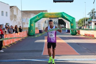 Không muốn phá sâu kỷ lục, vận động viên cố ý về đích muộn