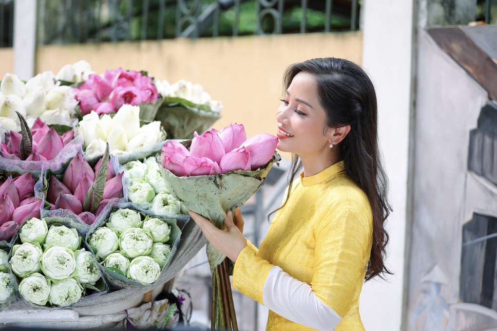 Diệu Thảo Phía trước là bầu trời gây bất ngờ với nhan sắc sau hơn 20 năm - 4 Diệu Thảo Phía trước là bầu trời gây bất ngờ với nhan sắc sau hơn 20 năm - 4