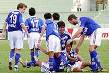 'Thép Miền Nam' được luyện cứng hơn ở V-League 2006?