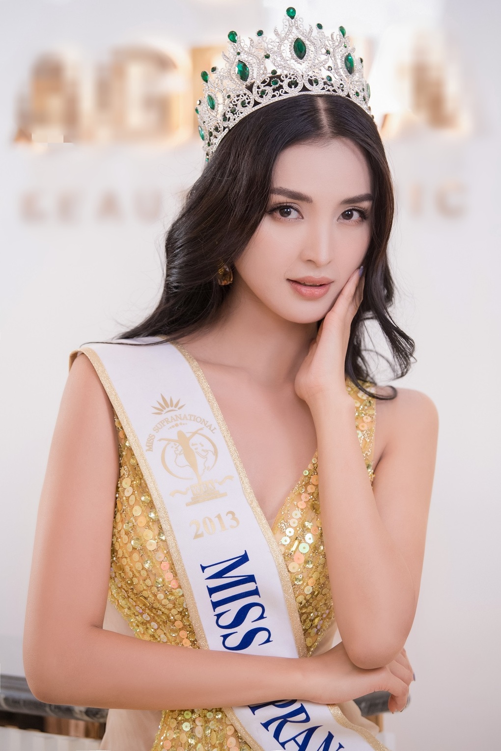 Tô Diệp Hà khoe sắc rạng rỡ bên cạnh Hoa hậu Siêu quốc gia 2013 - 3 Tô Diệp Hà khoe sắc rạng rỡ bên cạnh Hoa hậu Siêu quốc gia 2013 - 3