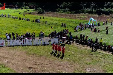 Dân phượt mê mẩn thung lũng hoa Bắc Sơn đẹp như cổ tích