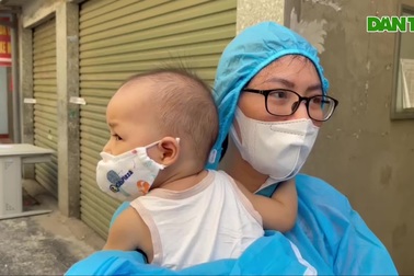 700 người dân ổ dịch lớn nhất Hà Nội trở về nhà sau nhiều ngày cách ly