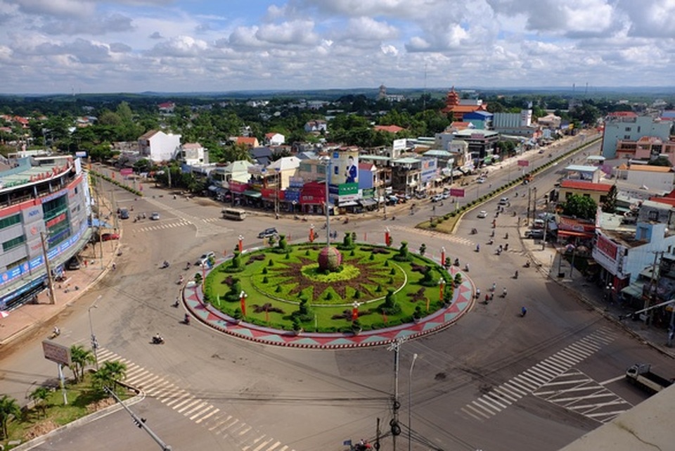 Bình Phước sẵn sàng đón nhà đầu tư, vươn mình cất cánh - 1 Bình Phước sẵn sàng đón nhà đầu tư, vươn mình cất cánh - 1