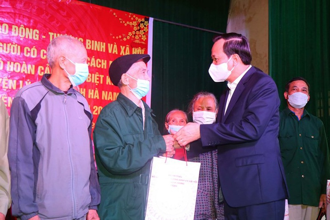 Không để nhà ai vắng Tết - 1 Không để nhà ai vắng Tết - 1