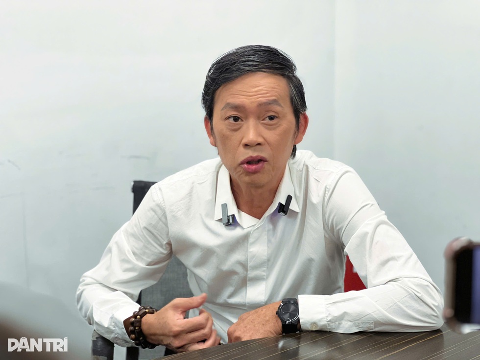 NSƯT Hoài Linh sau 5 năm mắc ung thư: Vẫn ăn cá khô, kể chuyện đi buôn đất - 6