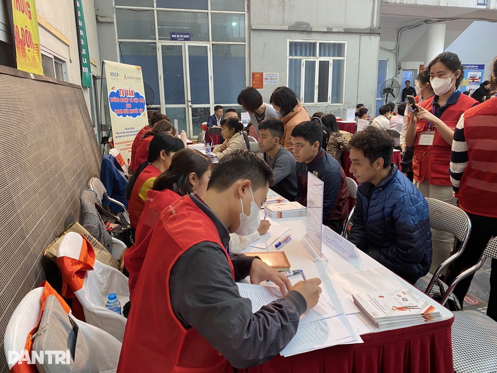 Hàng trăm cơ hội việc làm cho người khuyết tật - 1 Hàng trăm cơ hội việc làm cho người khuyết tật - 1