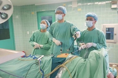 Hy hữu người phụ nữ bị vỡ bàng quang vì nhịn tiểu quá lâu