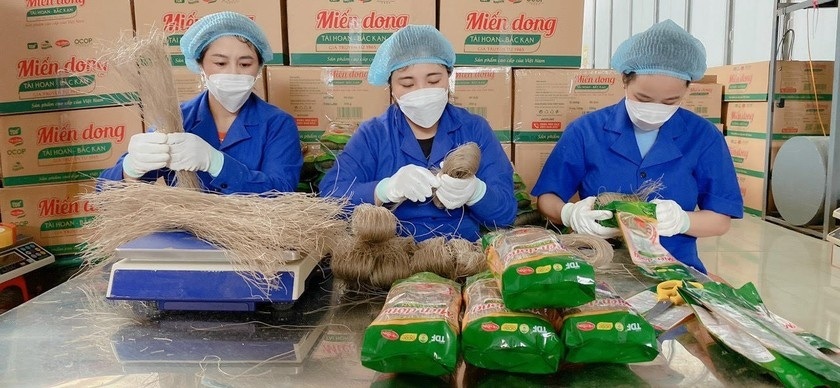 Lan tỏa những điển hình tiên tiến vươn lên thoát nghèo - 1