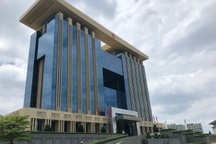 "Nhiều tỉnh đã xây trụ sở lớn, khi về tỉnh mới, chỗ đó sẽ làm gì?"