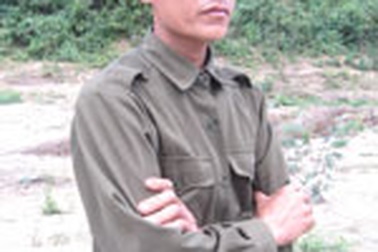 Quên mình cứu người giữa dòng nước dữ