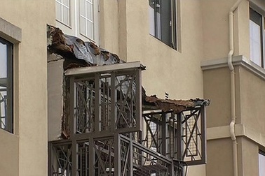 Mỹ: Sập ban công ở California, 5 sinh viên thiệt mạng