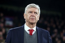 HLV Wenger cân bằng kỷ lục đáng nể của Sir Alex Ferguson