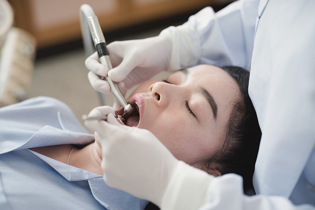 Cách giảm đau sau khi cấy Implant - 2 Cách giảm đau sau khi cấy Implant - 2
