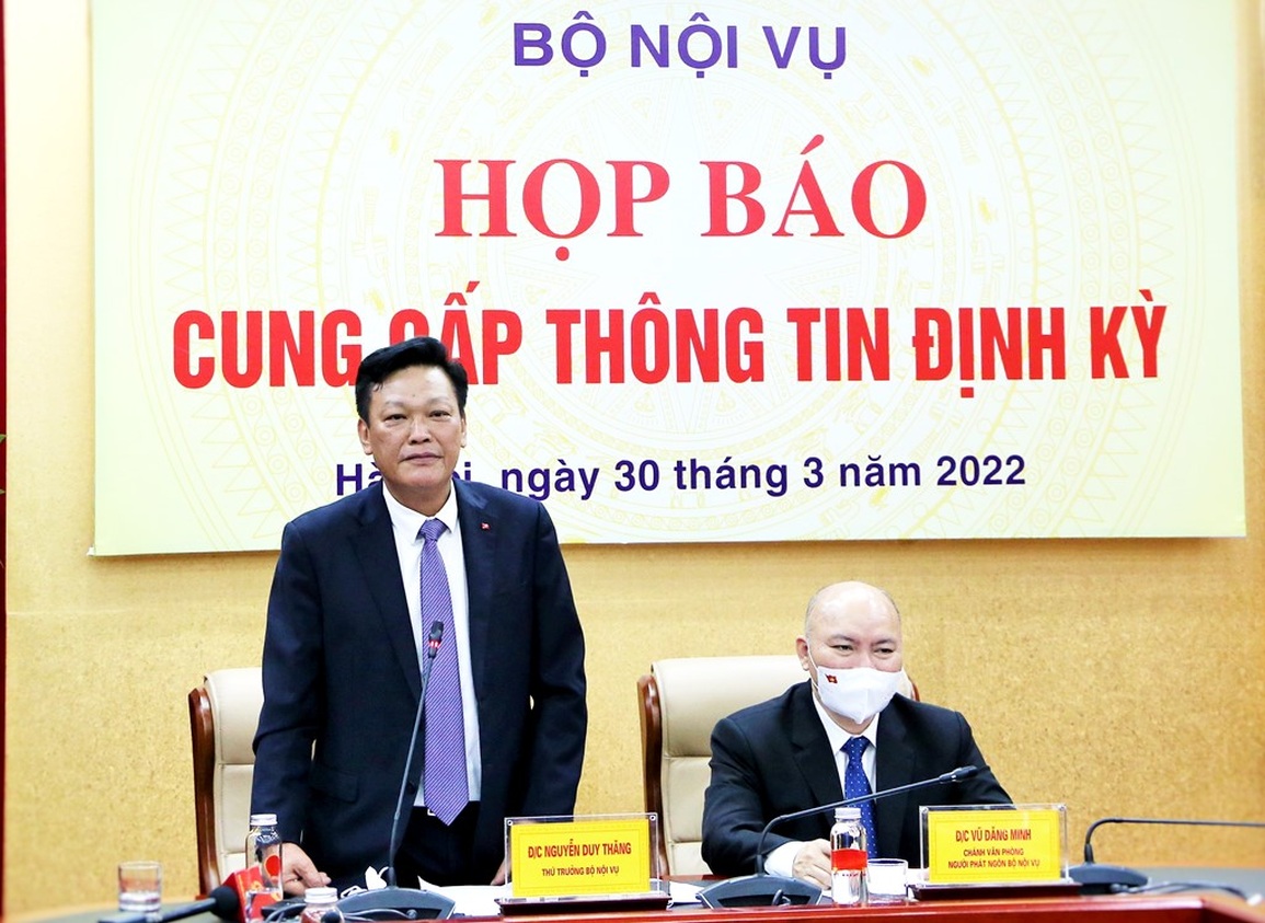Bộ Nội vụ: Xử lý nghiêm người có hành vi bao che, tiếp tay cho tham nhũng - 1 Bộ Nội vụ: Xử lý nghiêm người có hành vi bao che, tiếp tay cho tham nhũng - 1