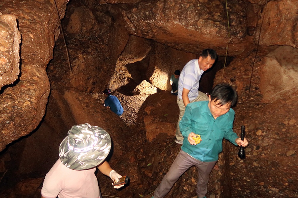 Hành trình truy tìm tung tích bộ xương người trong hang đá - 4 Hành trình truy tìm tung tích bộ xương người trong hang đá - 4