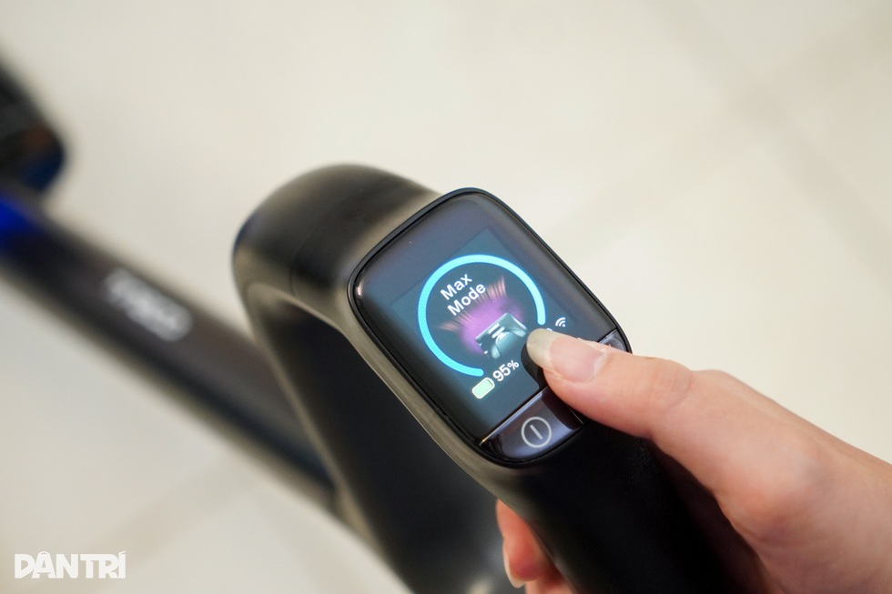 Trải nghiệm máy hút bụi lau nhà cầm tay tích hợp AI, dùng hơi nước nóng - 23 Trải nghiệm máy hút bụi lau nhà cầm tay tích hợp AI, dùng hơi nước nóng - 23