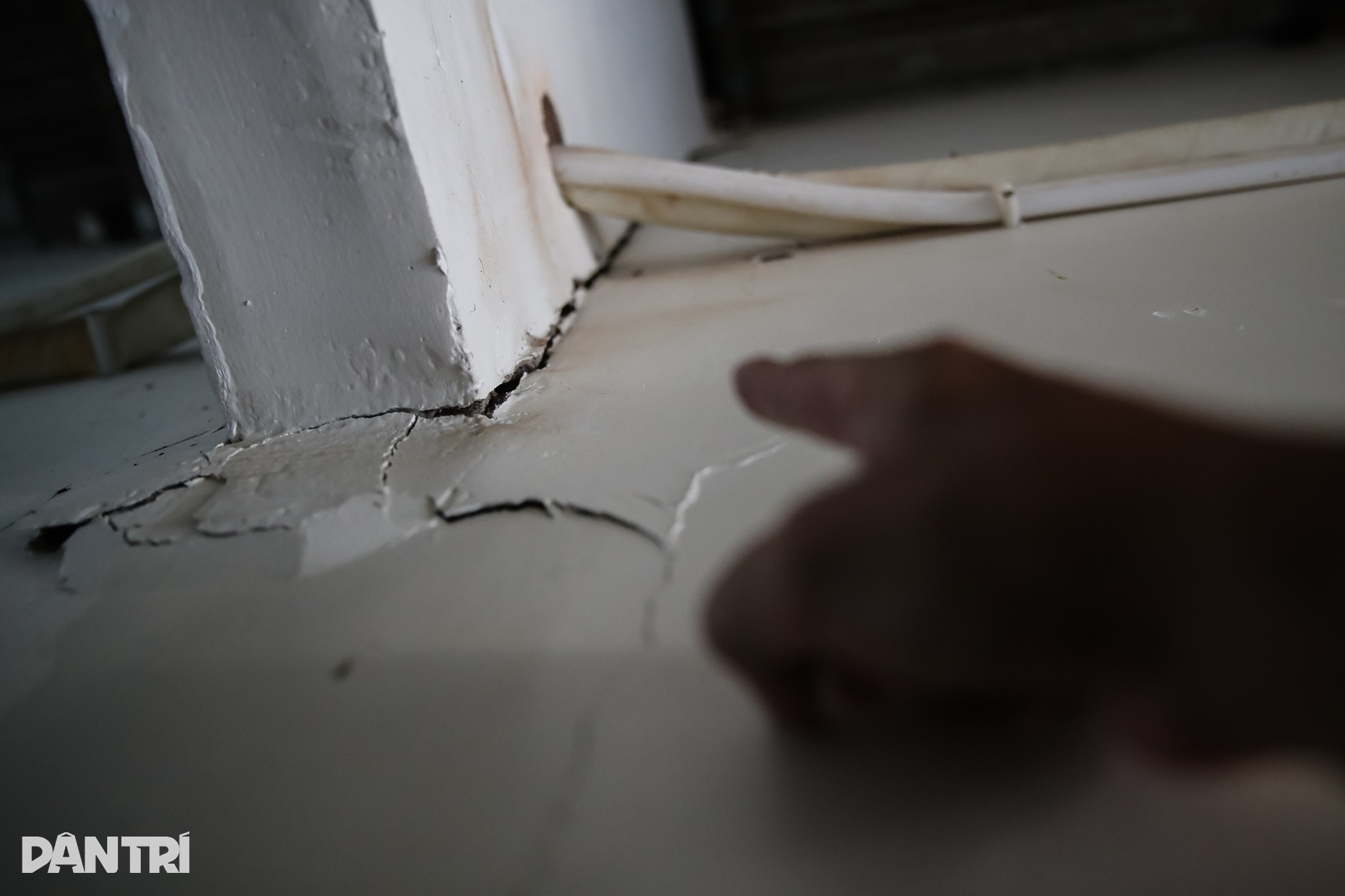 Nhà của người dân nứt toác sau vụ nổ khiến 6 người chết ở Đồng Nai - 8 Nhà của người dân nứt toác sau vụ nổ khiến 6 người chết ở Đồng Nai - 8