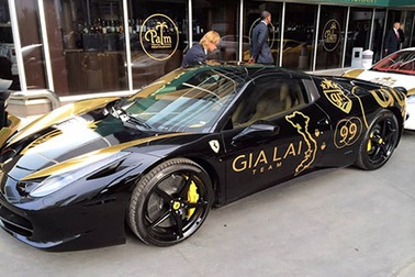 Bản đồ Việt Nam với Hoàng Sa và Trường Sa diễu hành xuyên nước Mỹ