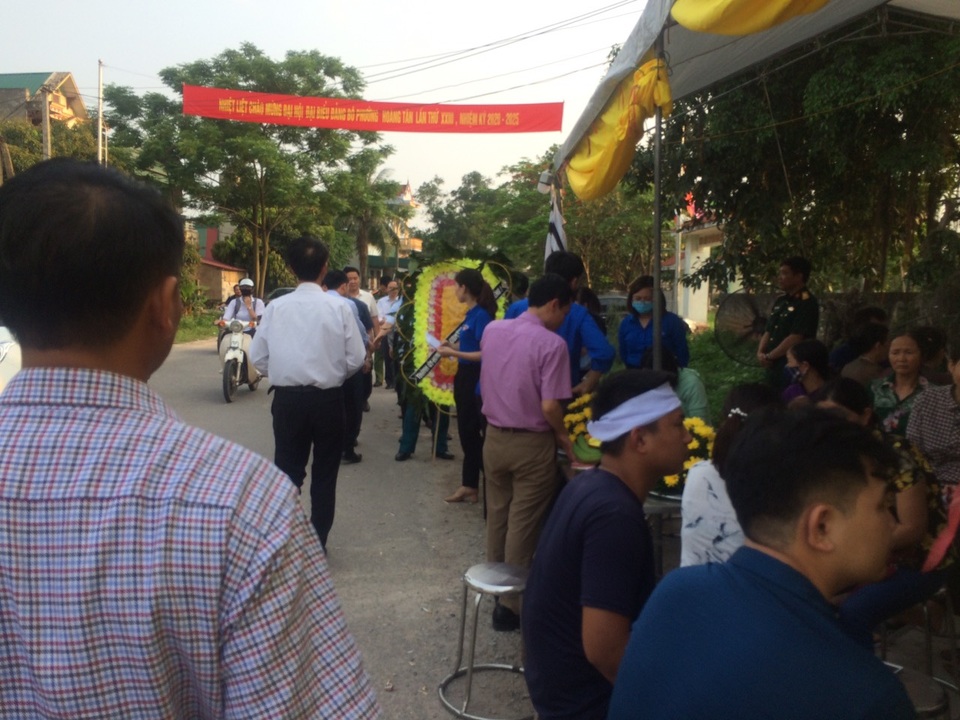 Chàng trai chống giặc Covid-19 qua đời trong sự tiếc thương vô hạn! - 3 Chàng trai chống giặc Covid-19 qua đời trong sự tiếc thương vô hạn! - 3