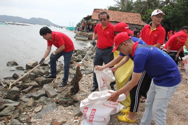 Tổng kết chiến dịch, trao giải poster và sáng kiến “Hãy làm sạch biển” năm 2018