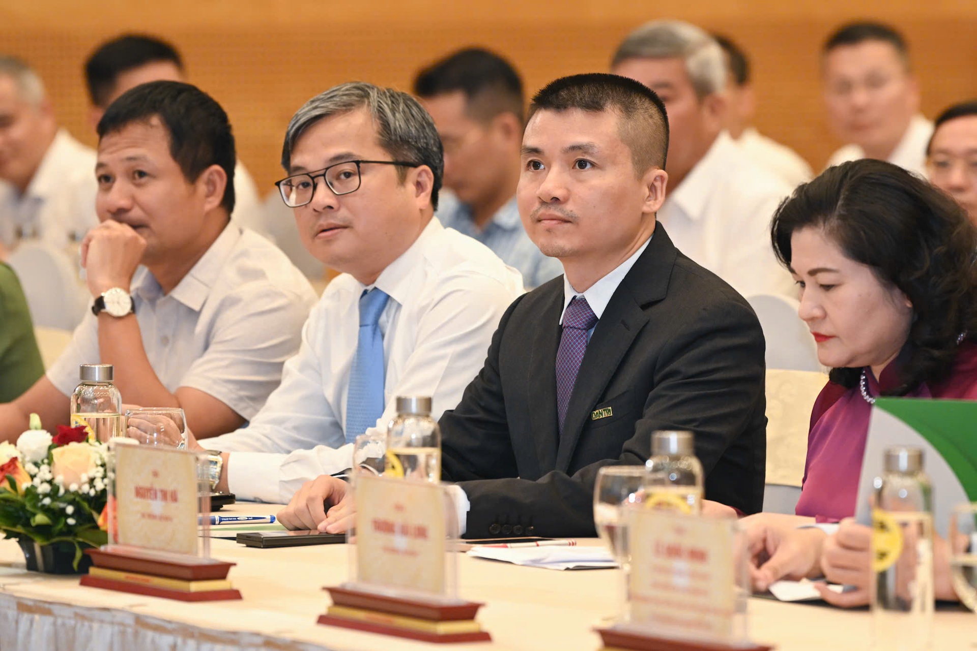 Toàn cảnh Lễ kỷ niệm 20 năm thành lập Báo điện tử Dân trí - 4 Toàn cảnh Lễ kỷ niệm 20 năm thành lập Báo điện tử Dân trí - 4
