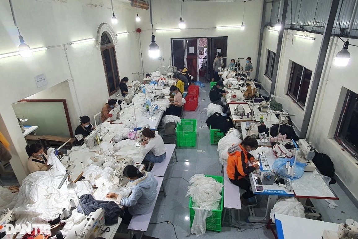 Khởi nghiệp từ tay trắng, chàng thợ may trẻ thu gần 150 triệu đồng/tháng - 5 Khởi nghiệp từ tay trắng, chàng thợ may trẻ thu gần 150 triệu đồng/tháng - 5