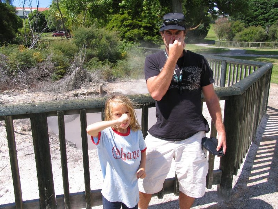 Thành phố khởi nguồn từ một bi kịch, bốc mùi thum thủm quanh năm - 2