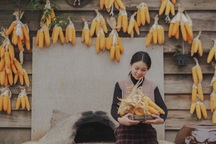 Cuộc sống an yên "trồng rau, nuôi gà" của cô gái Sài Gòn bỏ phố về quê