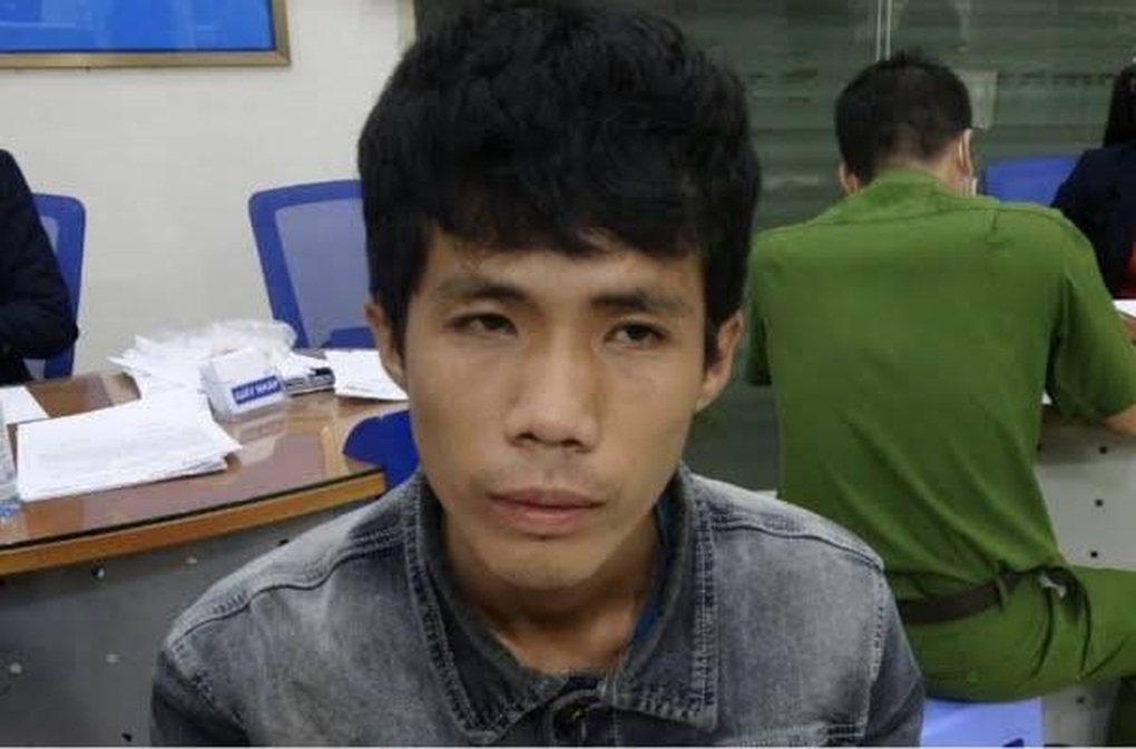Dùng bật lửa xông vào ngân hàng cướp tiền tỷ - 1 Dùng bật lửa xông vào ngân hàng cướp tiền tỷ - 1