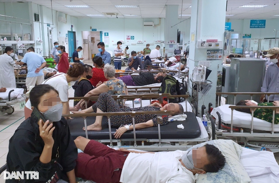 Ba đề xuất giải quyết giật gấu vá vai ở các bệnh viện công lập - 1 Ba đề xuất giải quyết giật gấu vá vai ở các bệnh viện công lập - 1
