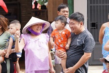 Người dân hào hứng trong ngày khởi công cải tạo bờ bắc kênh Đôi TPHCM