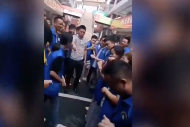 Không hoàn thành nhiệm vụ, nhân viên bị hành hạ dã man