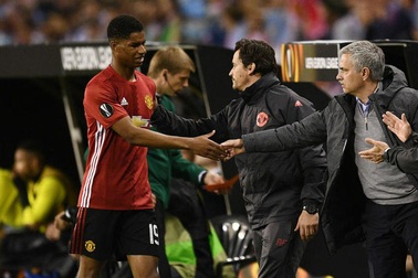 Mourinho tuyên bố sử dụng đội hình dự bị ở trận gặp Arsenal