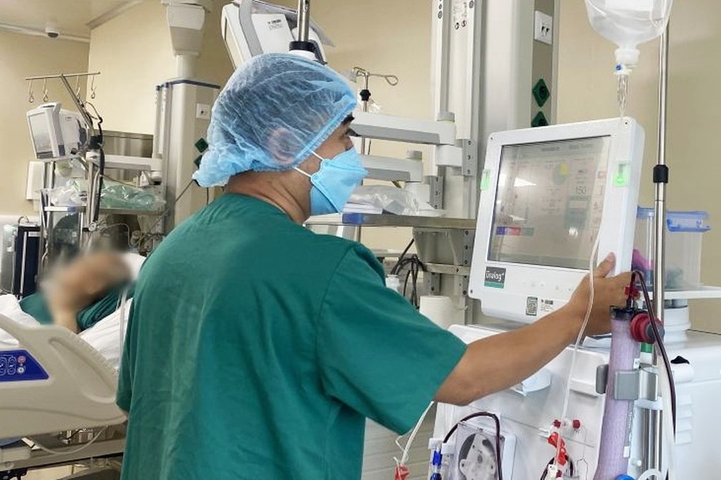 Người đàn ông ở TPHCM bất ngờ phải lọc máu cấp cứu sau khi ăn nửa trái xoài - 1 Người đàn ông ở TPHCM bất ngờ phải lọc máu cấp cứu sau khi ăn nửa trái xoài - 1