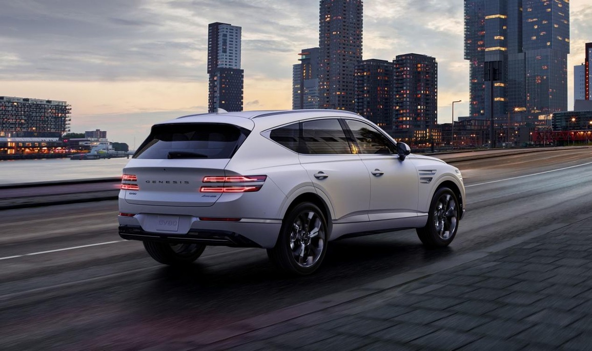 Genesis GV80 Prestige Signature 2022 với ghế thương gia, cạnh tranh BMW X5 - 3 Genesis GV80 Prestige Signature 2022 với ghế thương gia, cạnh tranh BMW X5 - 3