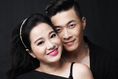 Con trai diễn viên xiếc Quốc Cơ vừa chào đời