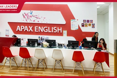 Apax English của shark Thủy kinh doanh ra sao?