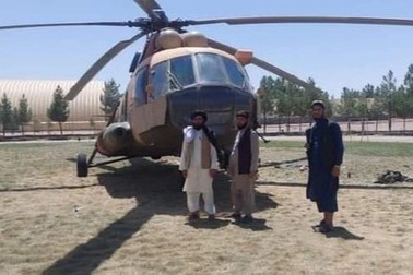 Mỹ xác nhận kho vũ khí ở Afghanistan rơi vào tay Taliban