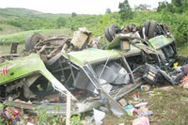 Bình Định: Tai nạn giao thông thảm khốc tại đèo An Khê