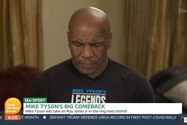 Trước thềm tái đấu, Mike Tyson bỗng gặp bất ổn lớn về sức khỏe