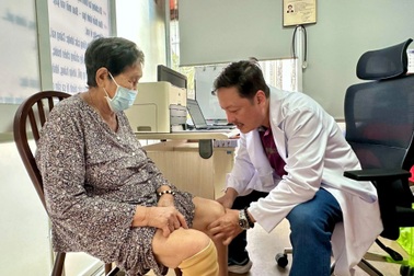 TPHCM: Khám bệnh, cấp thuốc miễn phí cho người có công