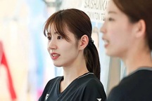 Nữ thần cầu lông Nhật Bản tạo cơn sốt lớn vì nhan sắc hút hồn