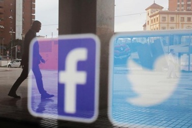 CEO Twitter và Facebook phải điều trần trước cáo buộc thiên vị ông Biden