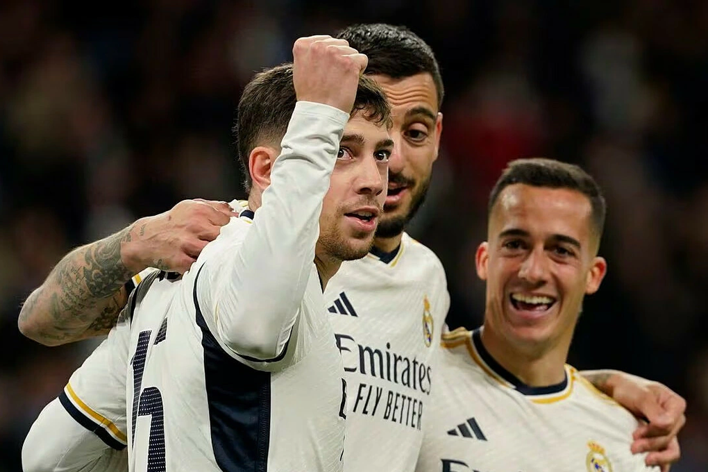 Real Madrid thắng đậm 4-0 trong ngày tái ngộ HLV Benitez - 1 Real Madrid thắng đậm 4-0 trong ngày tái ngộ HLV Benitez - 1
