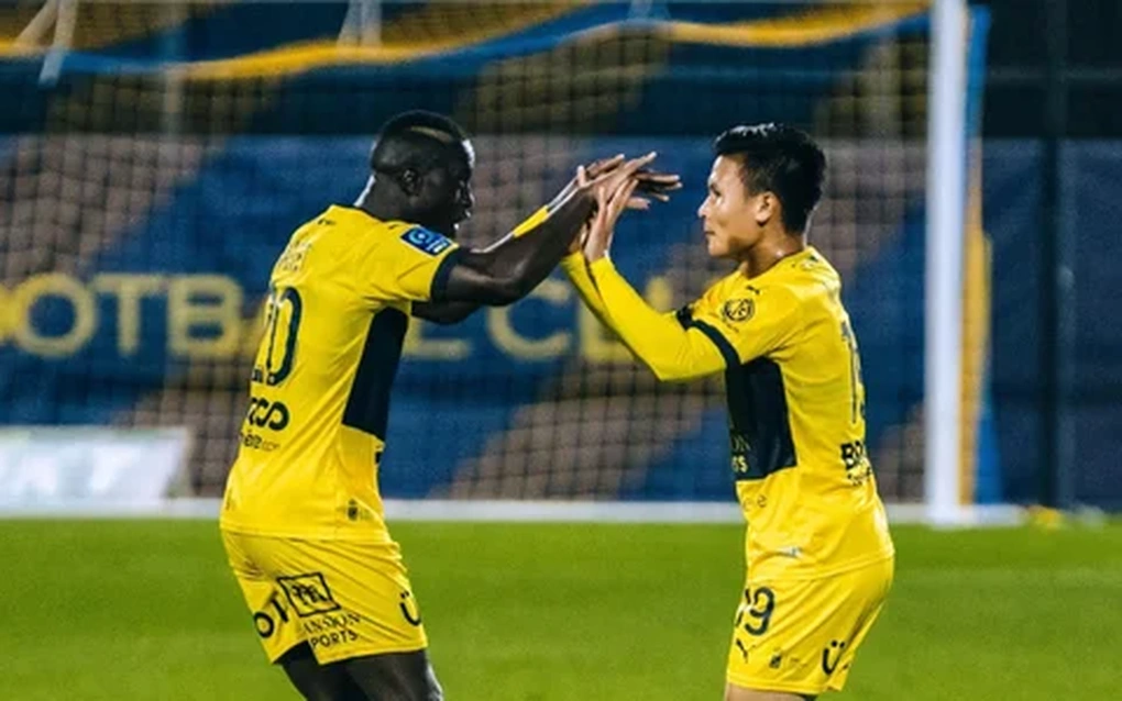 Quang Hải lần thứ hai bị bỏ rơi trong ngày Pau FC tạo nên bất ngờ - 1 Quang Hải lần thứ hai bị bỏ rơi trong ngày Pau FC tạo nên bất ngờ - 1
